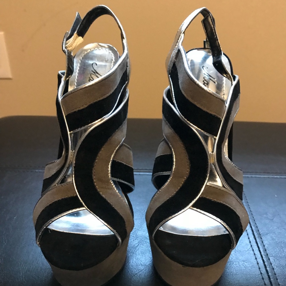 NWOT Black and silver heels